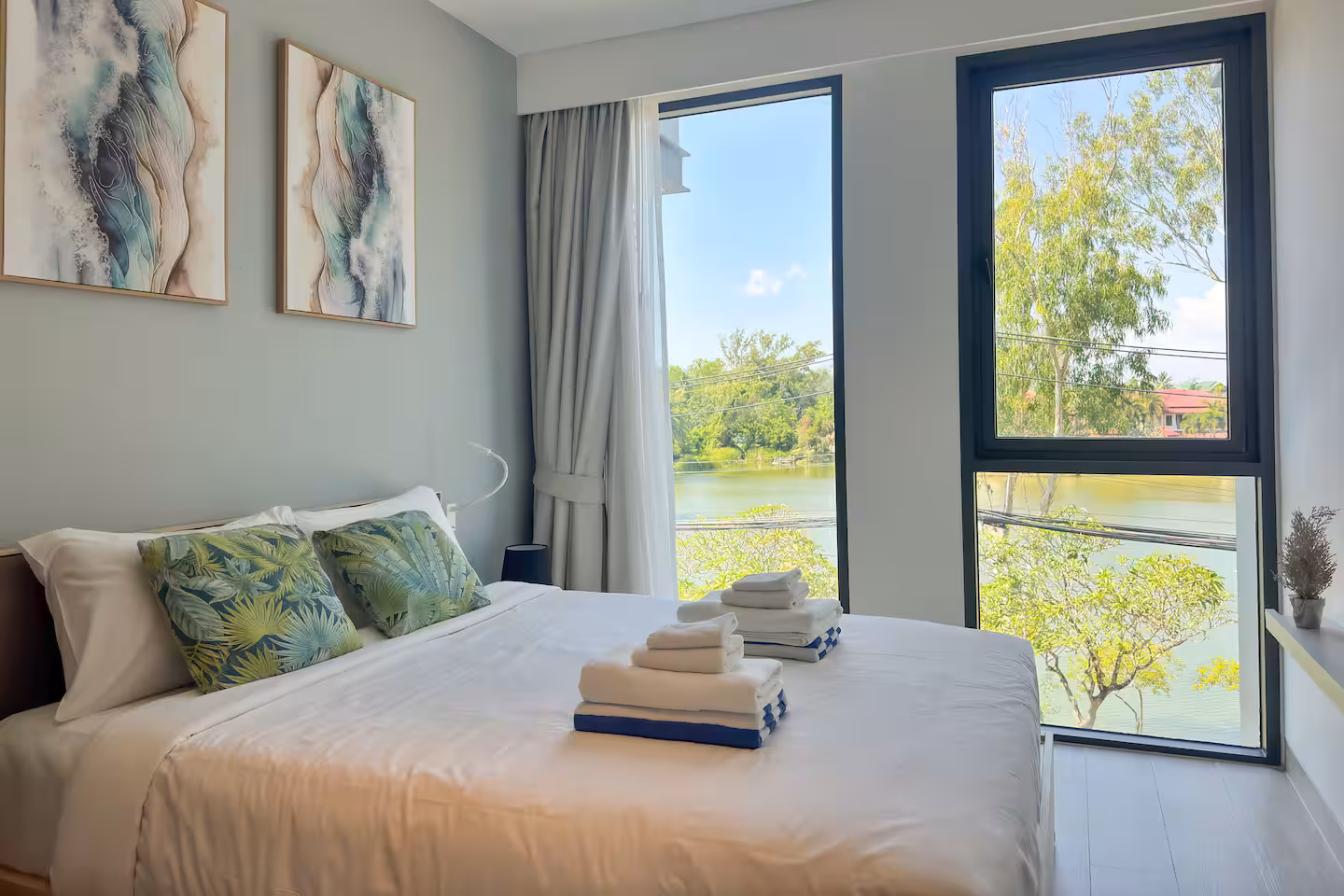 Cassia condo 2311 — 20