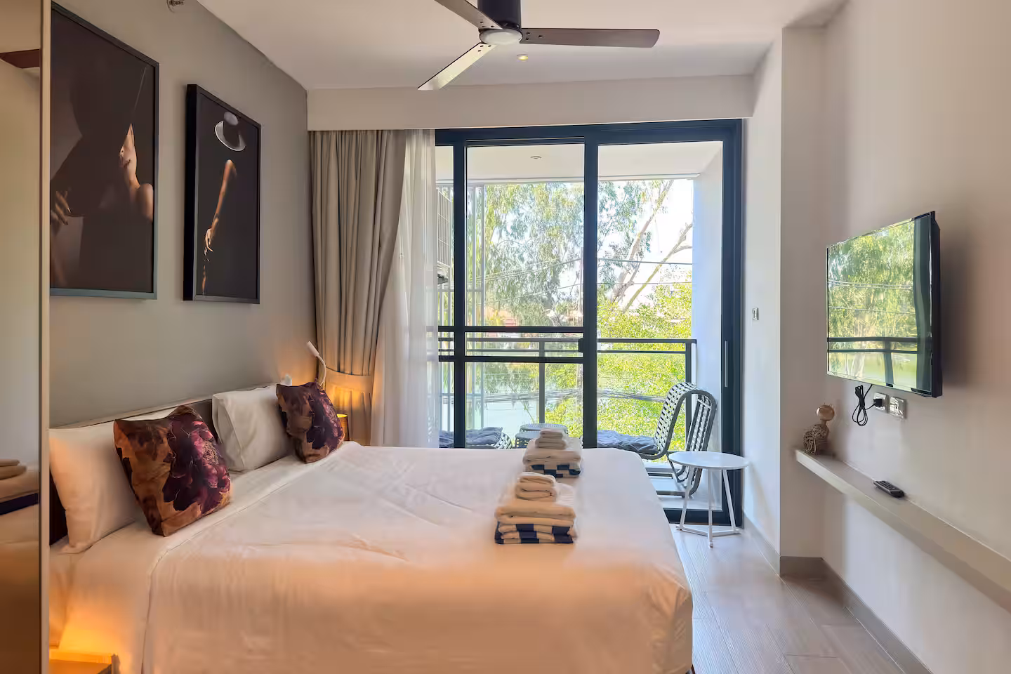 Cassia condo 2310 — 8